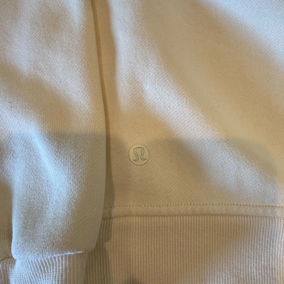 Lululemon Perfectly Oversized Crew Graphic Sweatshirt - XS - Picture 4 of 4